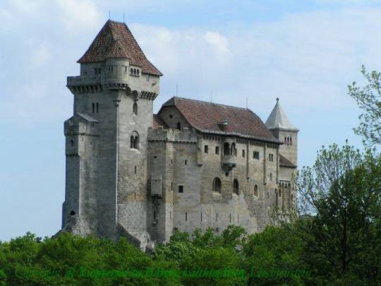 burgliechtensteinsued_copy_burg_liechtenstein